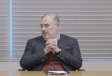 ترامب يُعيد تشكيل العالم: هل فقدت أمريكا هيمنتها؟